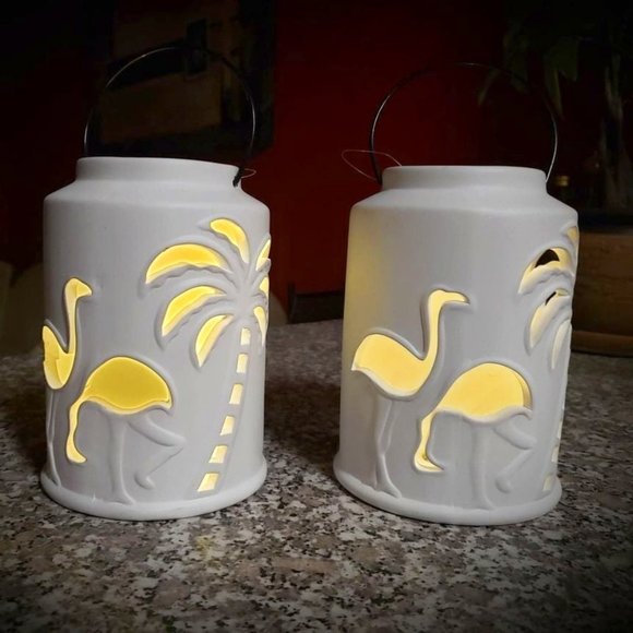 Fun Light-up lantern set ~ Flamingo/ Palms -NEW! - Picture 1 of 4